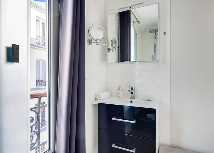 Invalides & Eiffel Tower 1br - Cityapartmentstay *